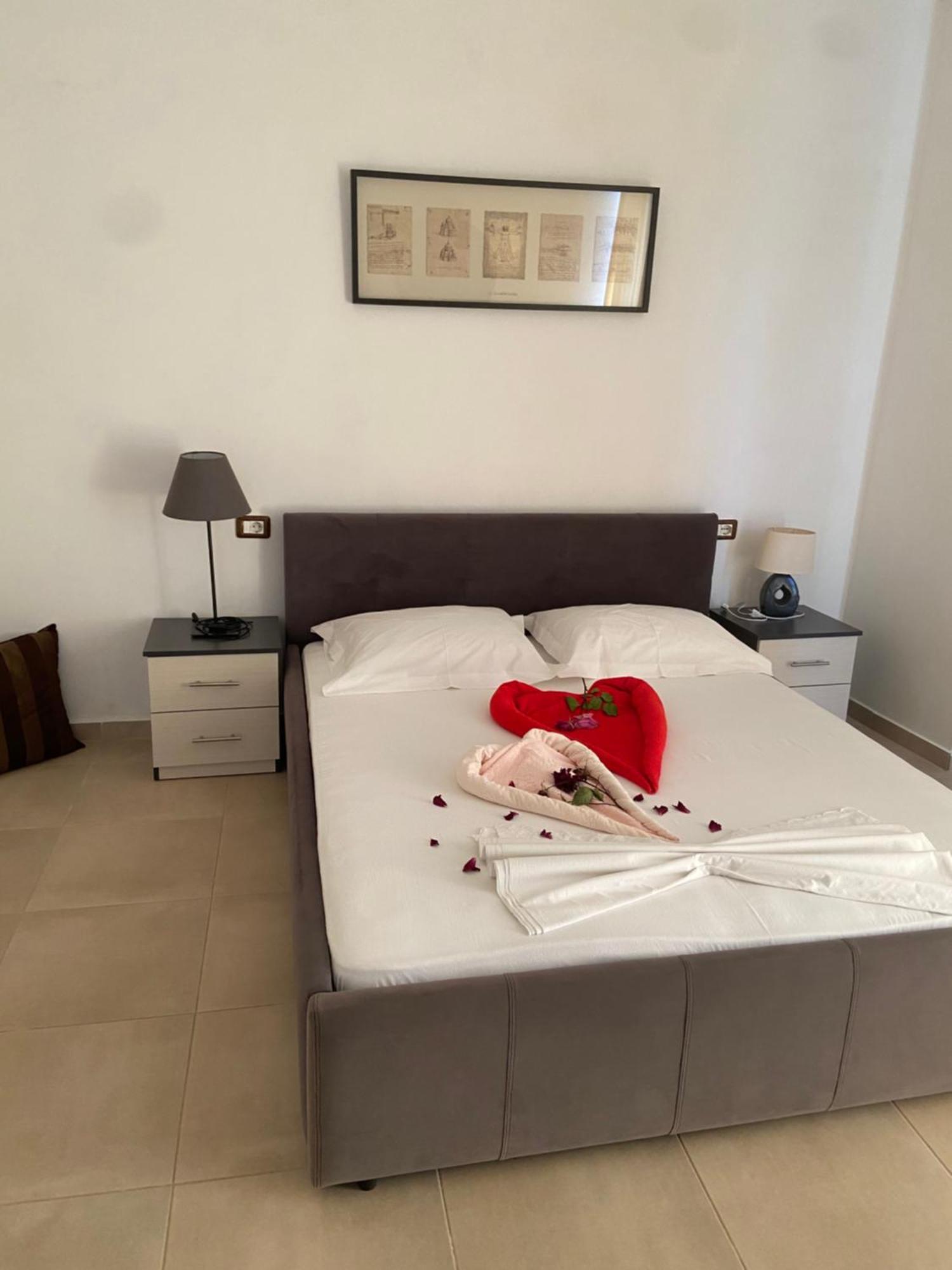 Flora'S Place Sarandë 외부 사진