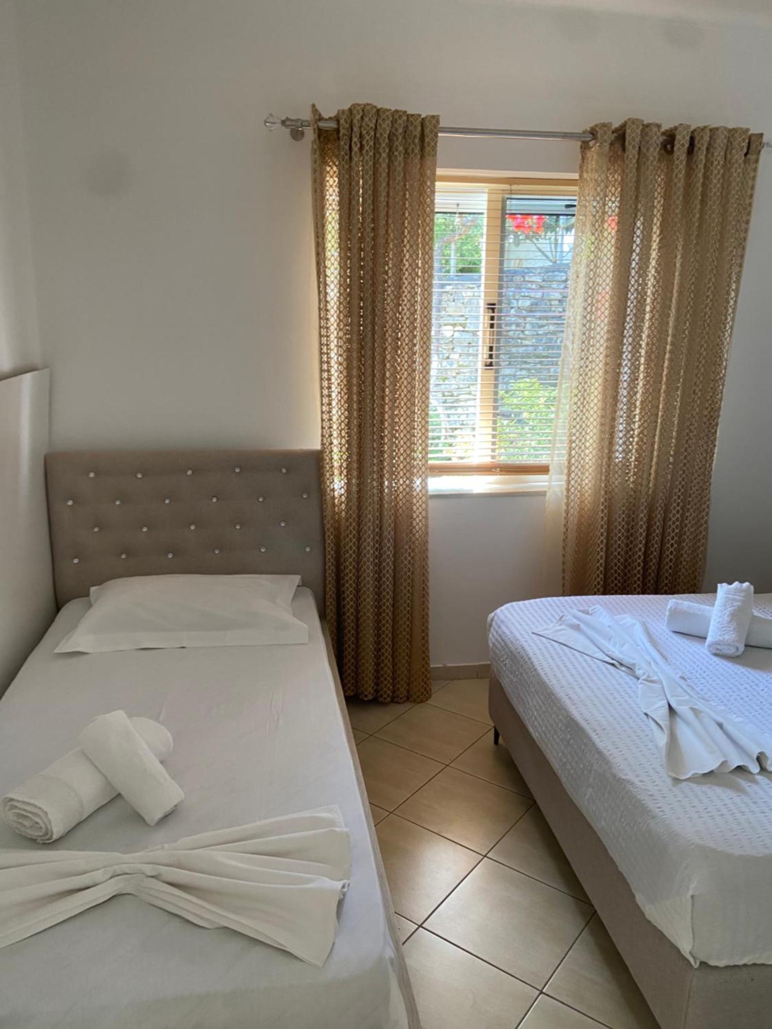 Flora'S Place Sarandë 외부 사진